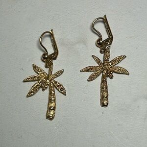 ⭐⭐ Noble Jewelers Gold Earrings⭐⭐